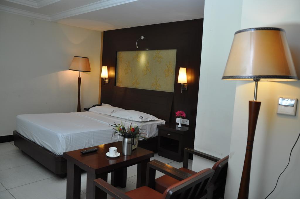Hotel Shaans Tiruchirappalli Rum bild