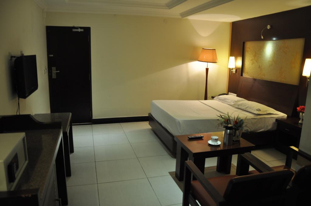 Hotel Shaans Tiruchirappalli Rum bild