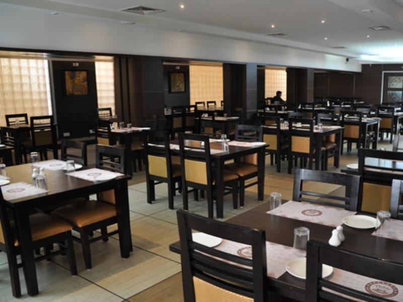 Hotel Shaans Tiruchirappalli Exteriör bild