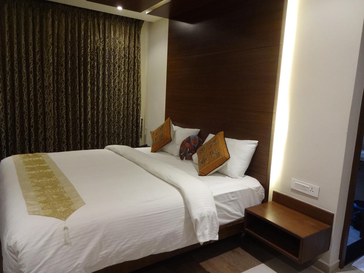 Hotel Shaans Tiruchirappalli Exteriör bild