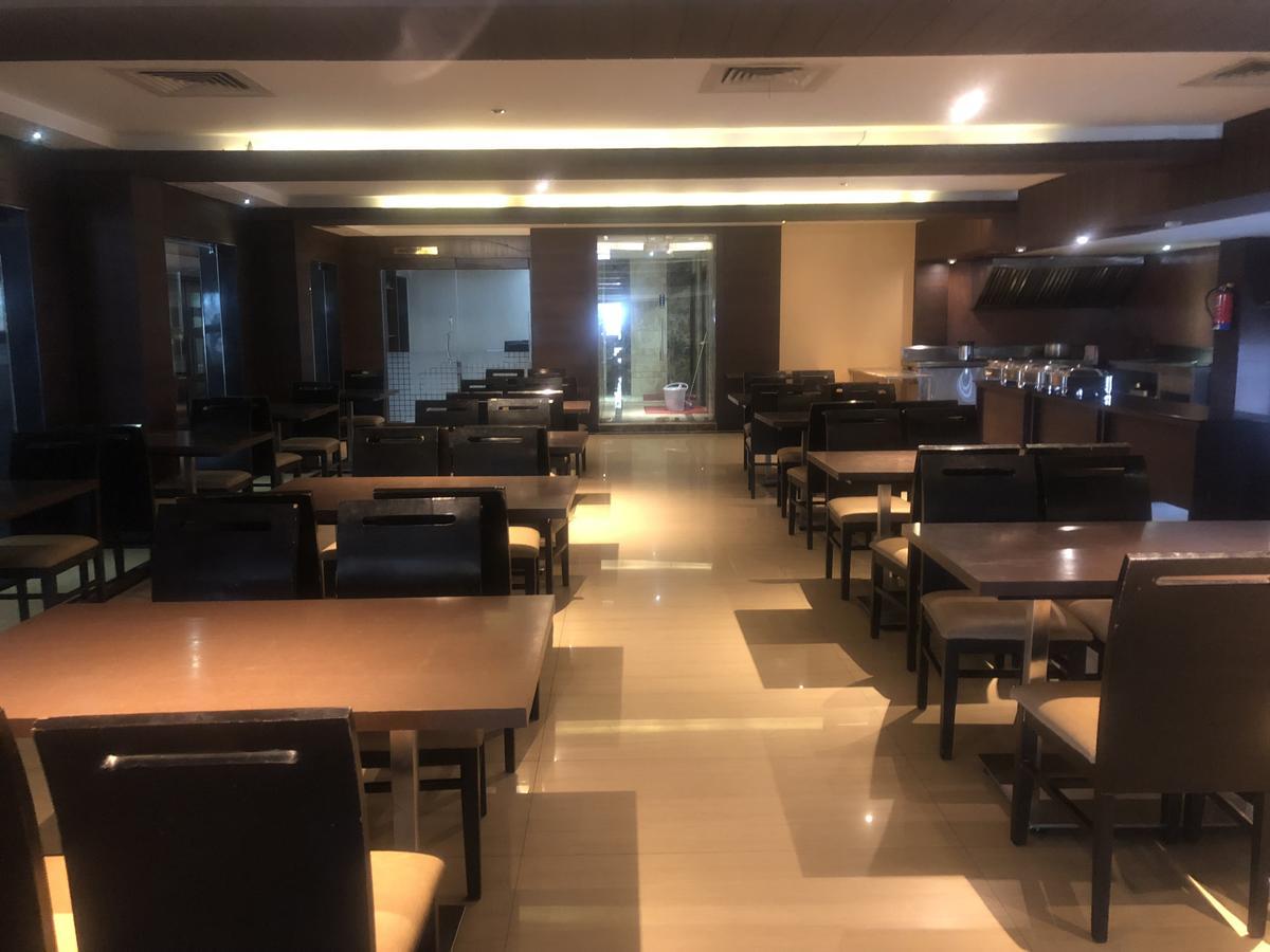 Hotel Shaans Tiruchirappalli Exteriör bild