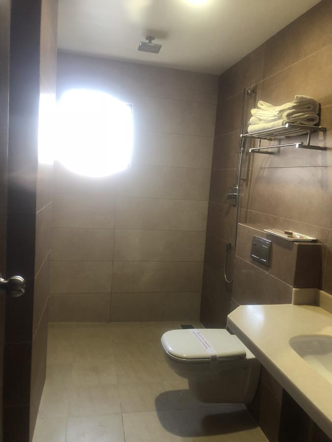 Hotel Shaans Tiruchirappalli Exteriör bild